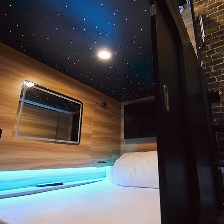 Pod Hotel Montréal Kültér fotó