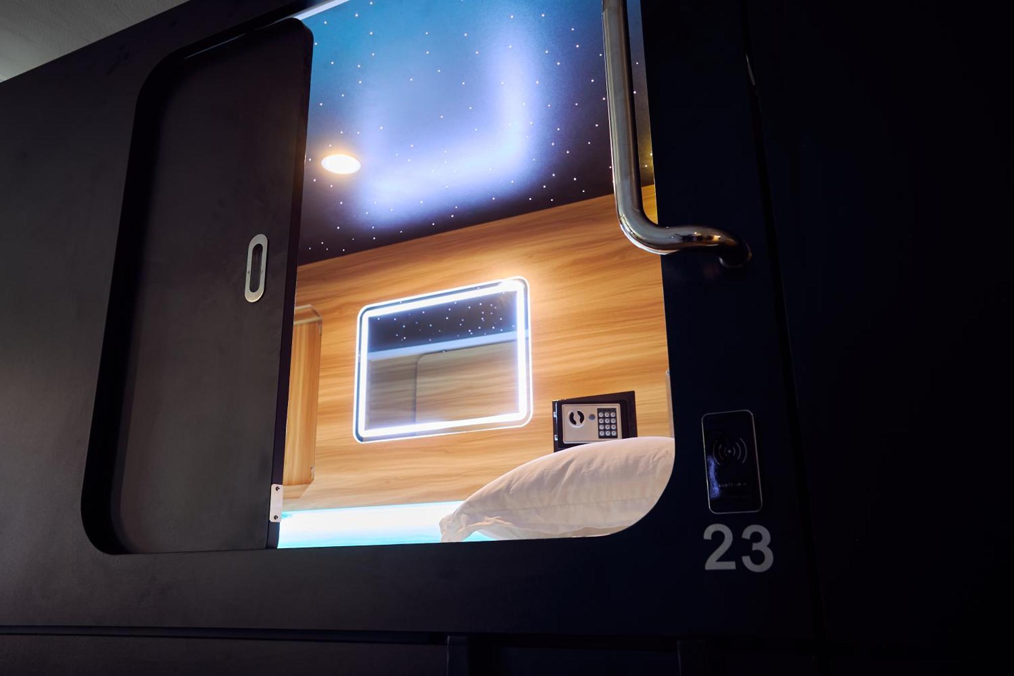 Pod Hotel Montréal Kültér fotó